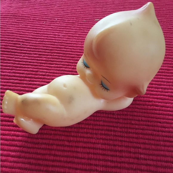 2757 Kewpie Doll Plastic Reclining Kewpie Doll It does have a Few Smudgy Spots - Picture 4 of 8